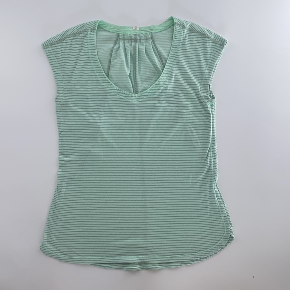 EUC Lululemon Track Stripe Short Sleeve Tee | Lululemon Size 4
